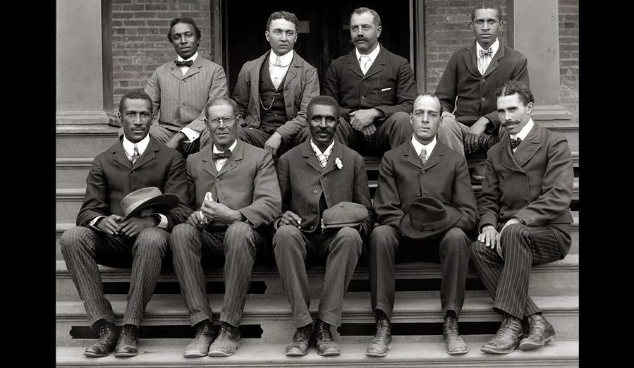 Carver (front, center) alongside other professors at Tuskegee Institute, 1902. Photo Source: Smithsonian Institute